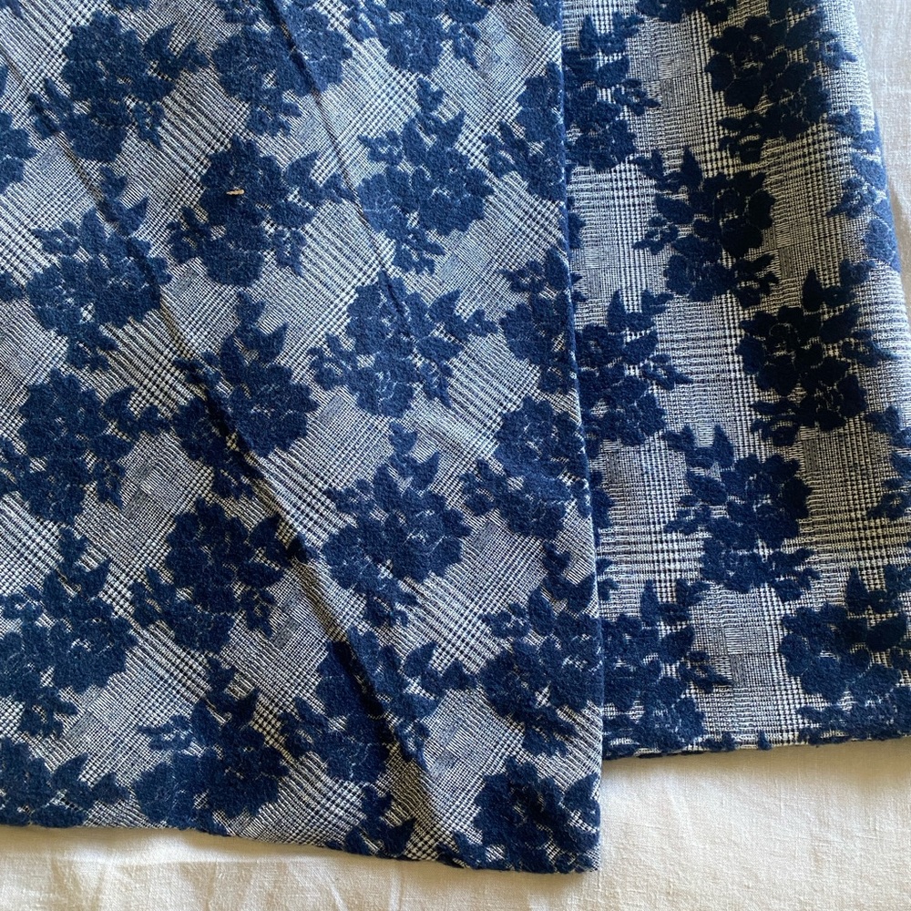 Halogen faux wrap lined midi skirt, sz 8, navy floral velvet, so soft! BNWOT - Picture 4 of 10